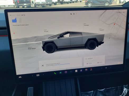 Used 2025 Tesla Cybertruck AWD Crew Cab image 7