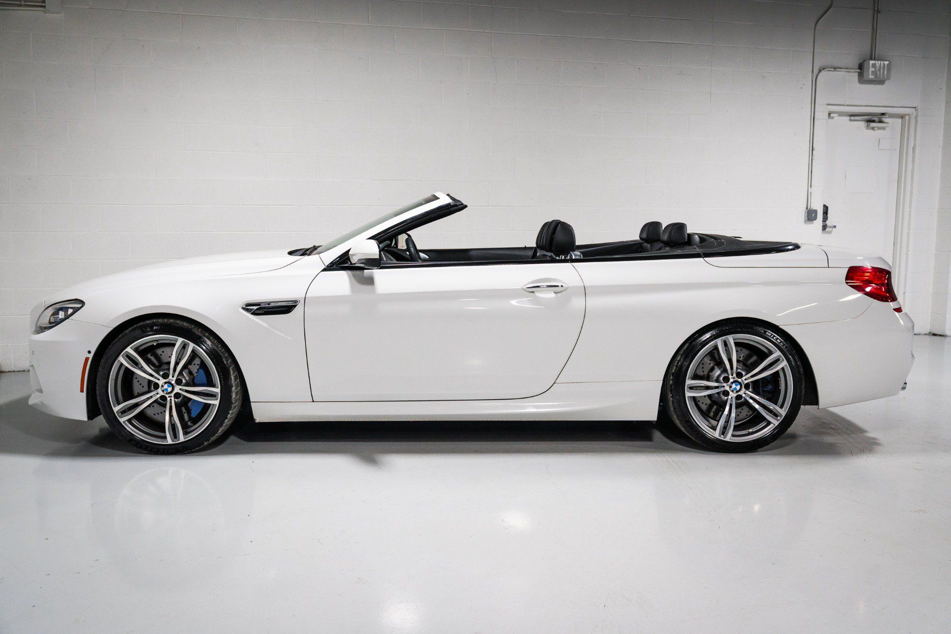 Used 2013 BMW M6 Convertible RWD image 6