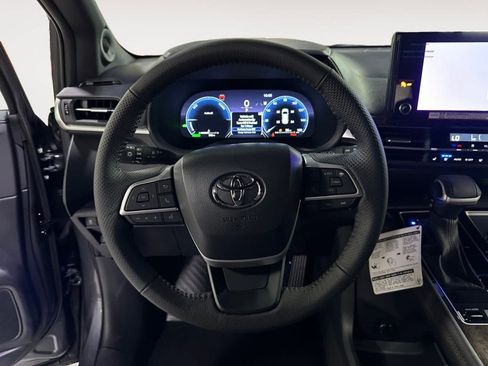 New 2025 Toyota Sienna Limited image 12