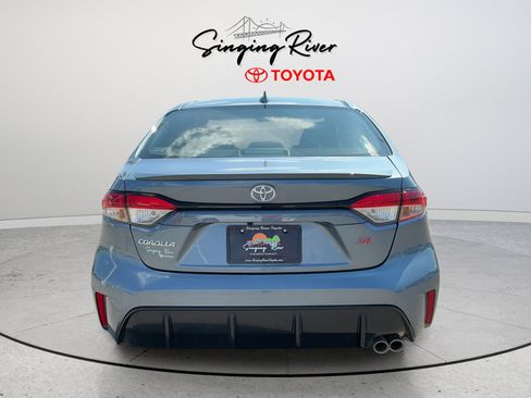 Used 2026 Toyota Corolla SE FWD image 6