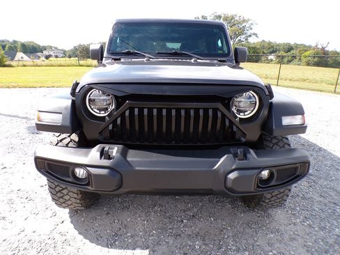 Used 2020 Jeep Wrangler Unlimited Sport image 15