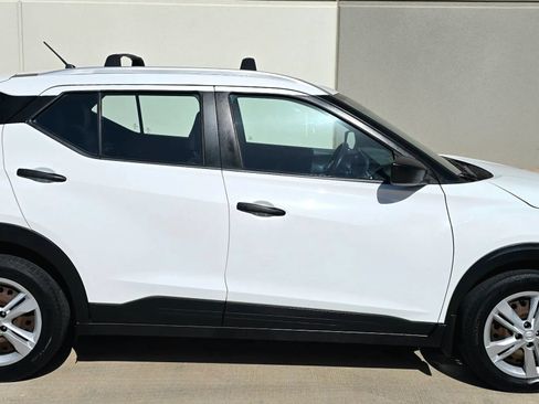 Used 2018 Nissan Kicks S w/ Exterior Package FWD image 8