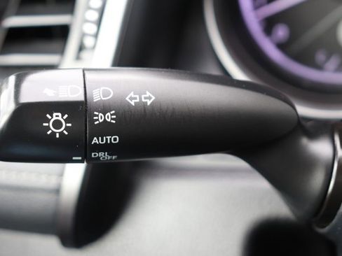 Used 2023 Toyota Camry SE image 23