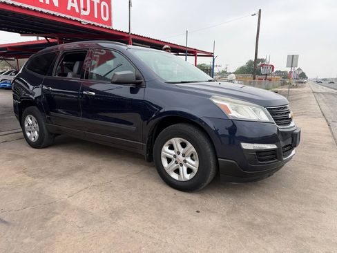 Used 2015 Chevrolet Traverse LS FWD image 13