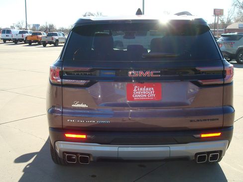 Used 2025 GMC Acadia Elevation image 5