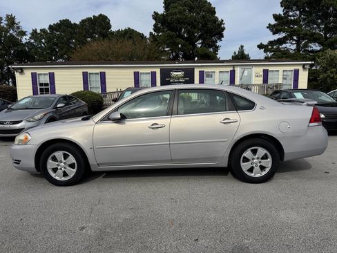 Used 2008 Chevrolet Impala LT w/ Luxury Edition Package image 9