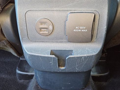 Used 2022 Ford Maverick XL image 8