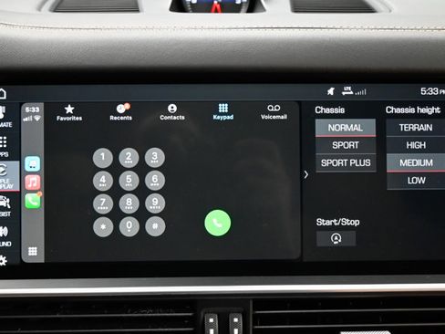 Used 2019 Porsche Cayenne Turbo w/ Premium Plus Package image 93