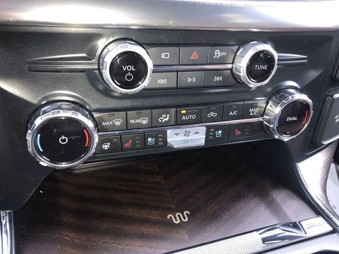 Used 2025 Ford F150 King Ranch AWD/4WD image 21
