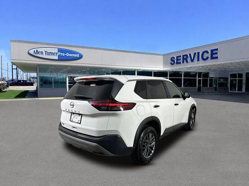 Used 2023 Nissan Rogue S FWD image 8