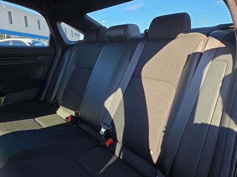 Certified 2024 Honda Civic Sport image 12