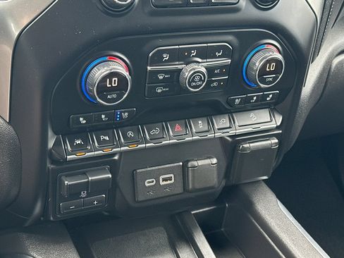 Used 2019 Chevrolet Silverado 1500 LTZ w/ LTZ Plus Package AWD/4WD image 20