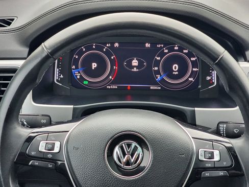 Used 2019 Volkswagen Atlas SEL Premium image 12