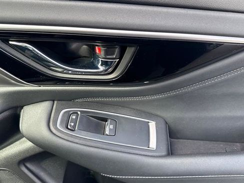 Used 2023 Subaru Outback Limited image 19