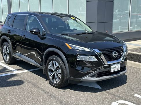 Certified 2022 Nissan Rogue SV AWD/4WD image 3