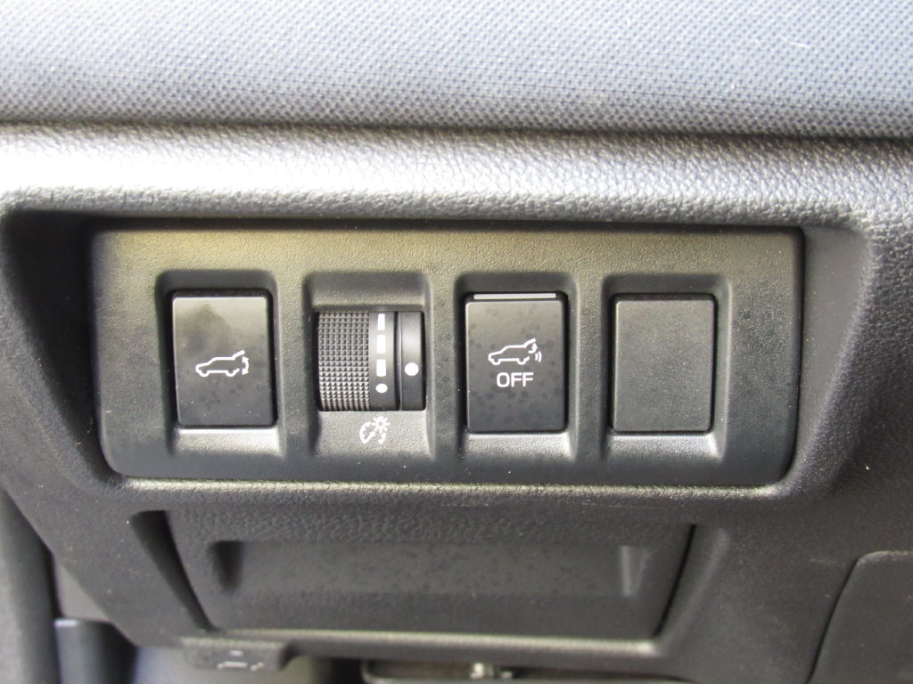 Used 2024 Subaru Outback Premium AWD/4WD image 31