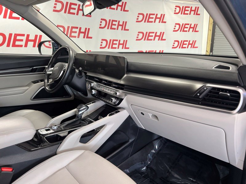 Used 2024 Kia Telluride S w/ S Sunroof Package AWD/4WD image 13