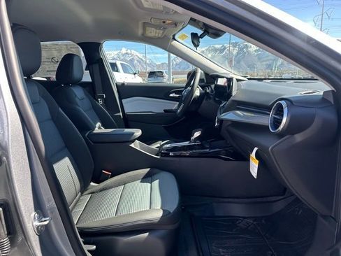 New 2026 Chevrolet Trax LT w/ Driver Confidence Package FWD image 17