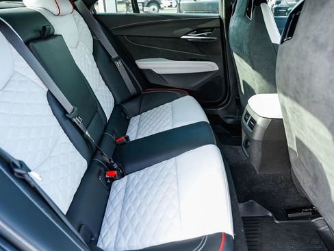 Used 2023 Cadillac CT4 V Blackwing w/ LPO, Bronce Accent Package image 18