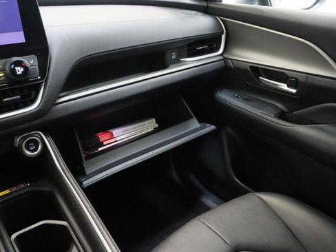 Certified 2025 Toyota Grand Highlander FWD image 24