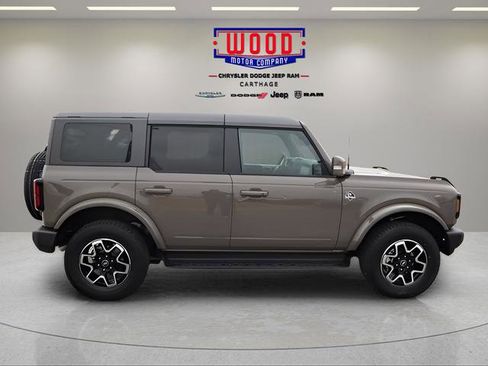 New 2025 Ford Bronco Outer Banks image 2
