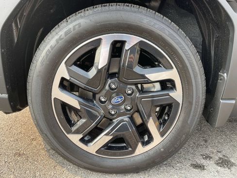 Certified 2025 Subaru Forester Limited w/ Popular Package AWD/4WD image 46