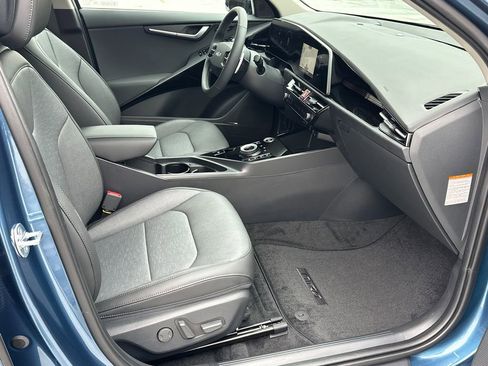 New 2026 Kia Niro Wave image 12