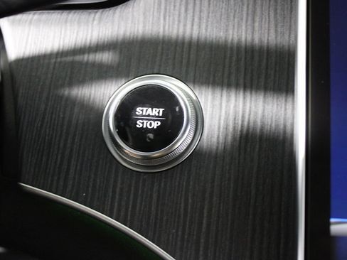 Used 2022 Mercedes-Benz EQS 450+ Sedan image 29