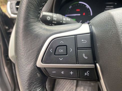 Used 2022 Toyota Sienna XLE image 35