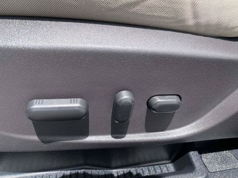 Certified 2017 Ford Escape SE FWD image 16