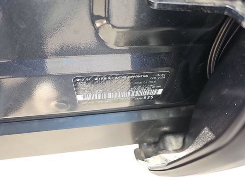 Used 2024 Mitsubishi Outlander SE FWD image 32