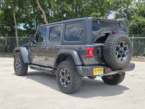 Used 2023 Jeep Wrangler Unlimited Rubicon 4xe w/ Cold Weather Group AWD/4WD image 5