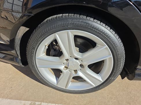 Used 2010 Mercedes-Benz C 300 4dr Sdn C 300 Sport RWD image 28