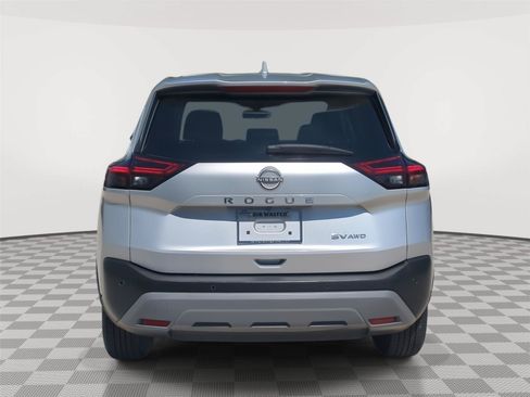 Used 2023 Nissan Rogue SV AWD/4WD image 4