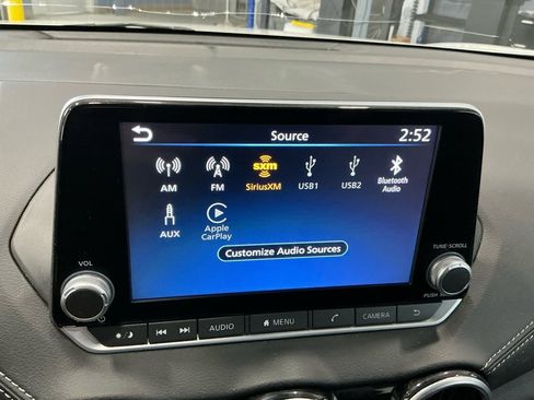 Used 2022 Nissan Sentra SV image 7