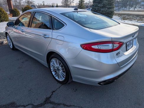 Used 2015 Ford Fusion SE w/ Equipment Group 202A image 7