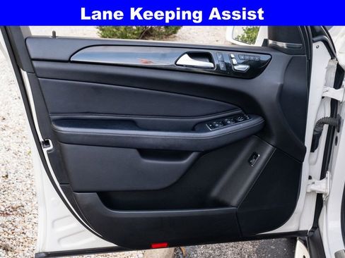 Used 2018 Mercedes-Benz GLE 350 w/ Premium 1 Package image 12