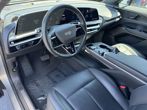 Used 2024 Cadillac Lyriq Luxury w/ LPO, Floor Liner Package RWD image 16
