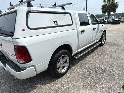 Used 2015 RAM 1500 Express AWD/4WD image 8