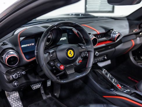 Used 2021 Ferrari 812 GTS RWD image 37