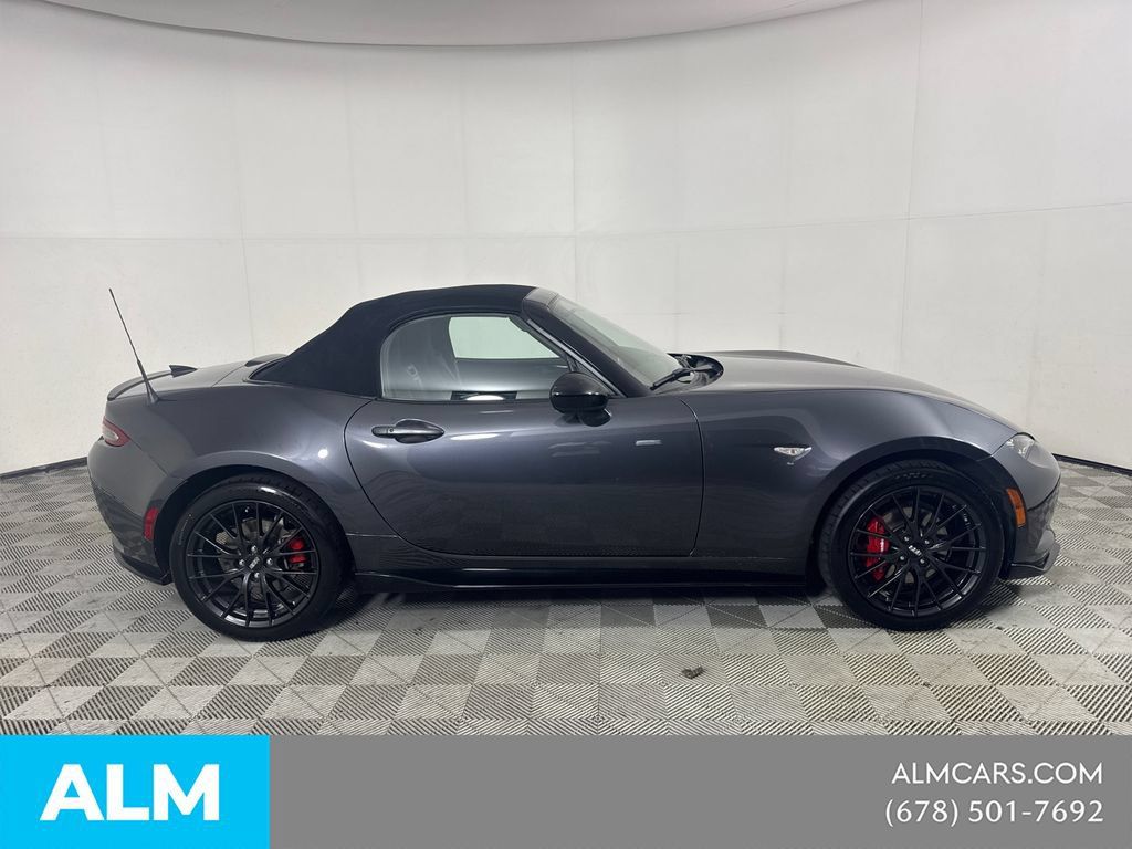 Used 2017 MAZDA MX-5 Miata Club w/ Brembo/BBS Package RWD image 4