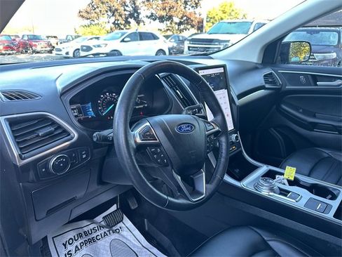 Certified 2022 Ford Edge SEL w/ Convenience Package image 29