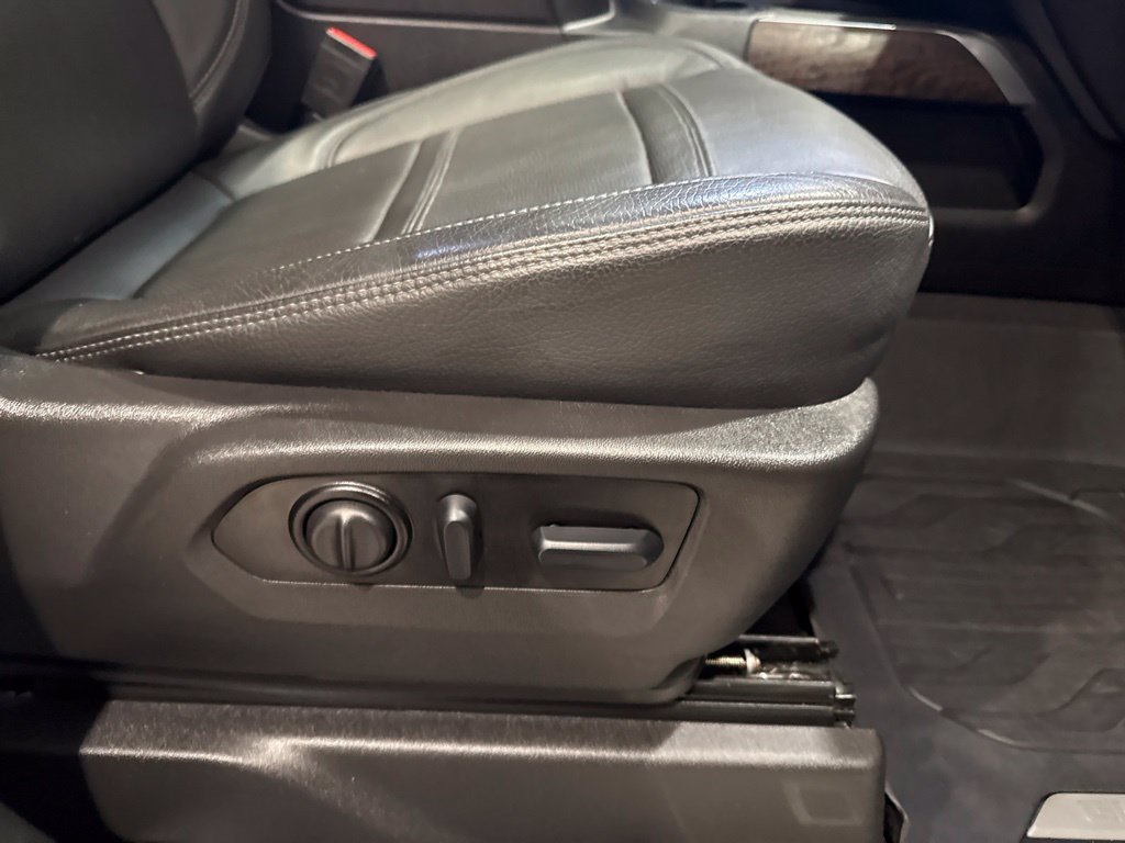 Used 2022 GMC Sierra 2500 Denali AWD/4WD image 13