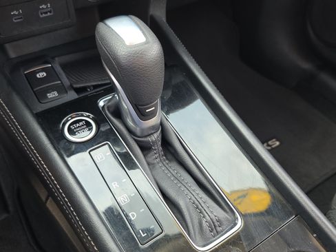 Used 2024 Nissan Kicks SR FWD image 21