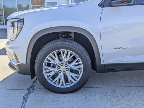 New 2026 GMC Acadia Elevation w/ Elevation Premium Package AWD/4WD image 11