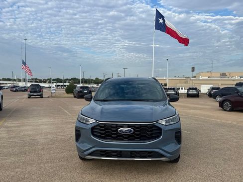 Used 2024 Ford Escape ST-Line AWD/4WD image 5