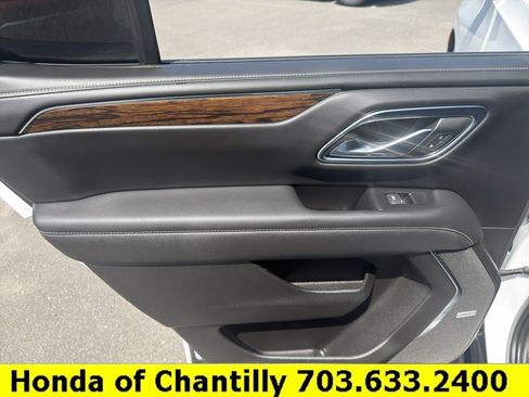 Used 2023 Chevrolet Tahoe Premier AWD/4WD image 26
