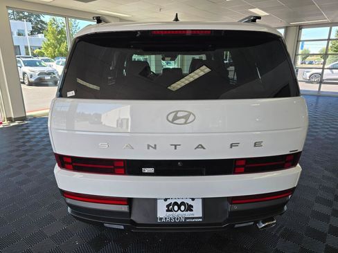 Used 2025 Hyundai Santa Fe Limited AWD/4WD image 4