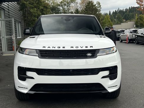 New 2025 Land Rover Range Rover Sport Dynamic SE image 4