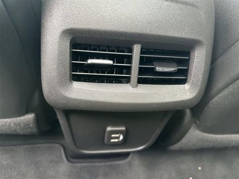 Used 2023 Chevrolet Equinox RS FWD image 21